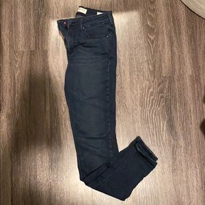 Bullhead Denim Co. high-rise skinny jeans (size 5)